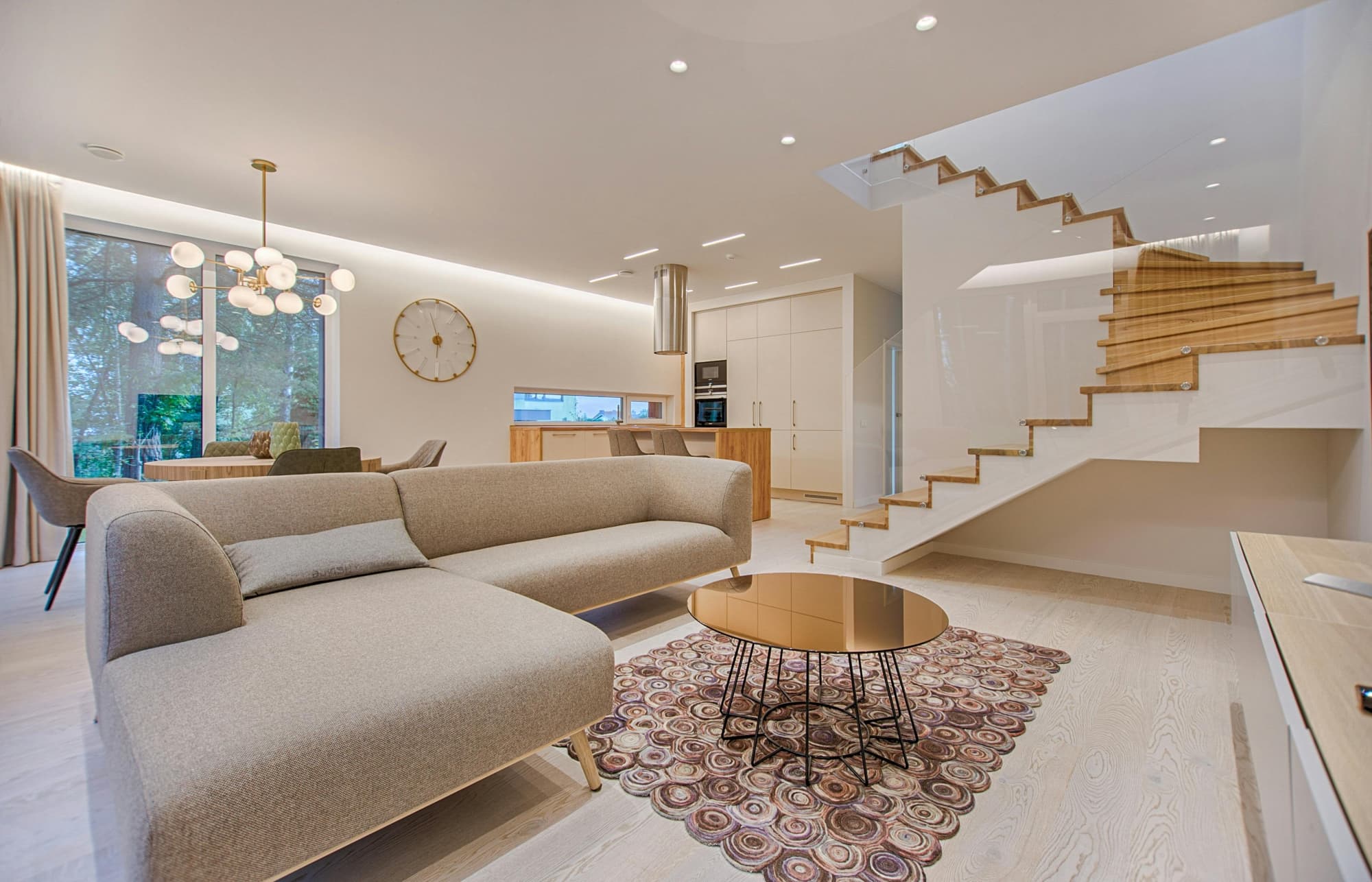 Luxurious Indian interior design by ENSCULP